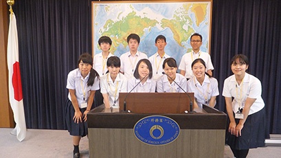 富山県立雄峰高等学校