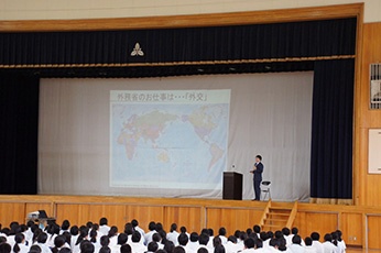 (写真1)高校講座 岡山操山高等学校