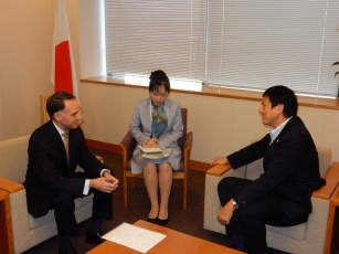ベロー駐日アルゼンチン共和国大使による武井外務大臣政務官表敬2