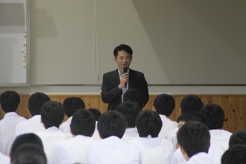 (写真1)高校講座 倉吉総合産業高等学校