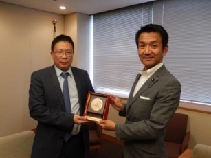 ミン・ベトナム科学技術院院長による小田原外務大臣政務官表敬1