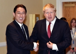 日英外相会談の写真1