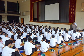 (写真1)高校講座 諫早高等学校