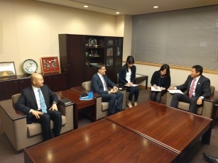 ラセンシア・ベネズエラ外務次官による武井外務大臣政務官表敬2