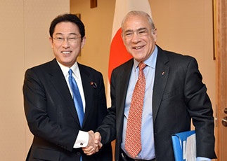 (写真2)岸田外務大臣表敬の様子