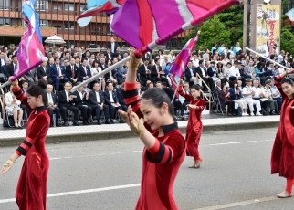 写真10：金沢百万石まつり視察の様子2