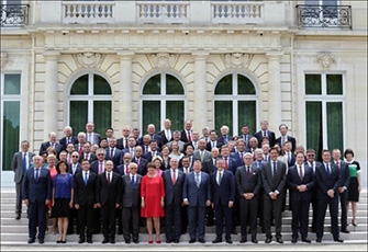 (写真1)OECD閣僚理事会(写真提供:OECD)