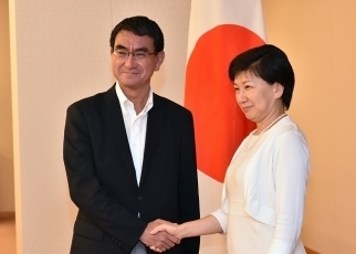 中満国連事務次長・軍縮担当上級代表による河野外務大臣表敬1