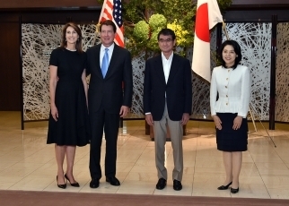 河野外務大臣夫妻とハガティ次期駐日米国大使夫妻の昼食会2