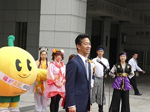 (写真1)「ふくしま復興フェア in 霞が関コモンゲート」オープニング・セレモニー