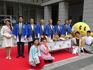 (写真2)「ふくしま復興フェア in 霞が関コモンゲート」オープニング・セレモニー