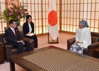 写真2:モハメッド国連副事務総長による河野外務大臣表敬