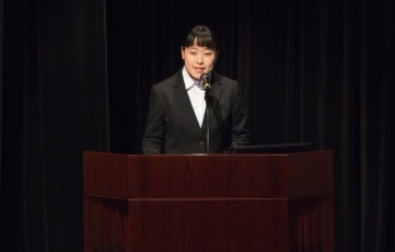 (写真3)優秀賞を受賞した嶋原成美さん