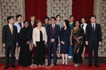 写真1:国際女性会議WAW!(WAW!2017)に向けた安倍総理大臣主催夕食会の開催