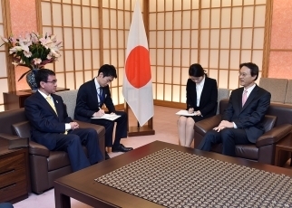 李洙勲次期駐日韓国大使による河野外務大臣表敬2