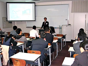 (写真7)テーマ:最近の日露関係