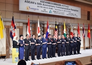 河野外務大臣のASEAN設立50周年記念レセプションへの出席1