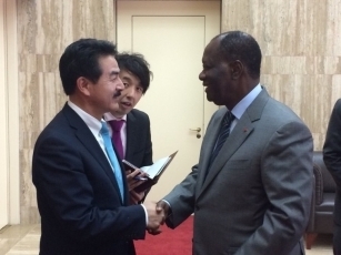 ウワタラ大統領表敬