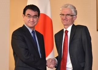 ローコック人道問題担当国連事務次長兼緊急援助調整官による河野外務大臣表敬1