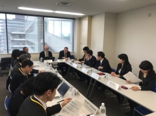 (写真1)第9回気候変動に関する有識者会合