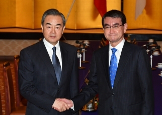 日中外相会談1