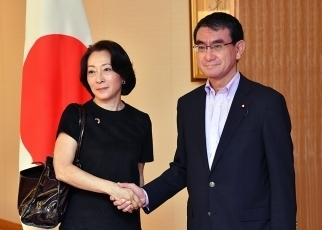 水鳥防災担当国連事務次長補兼事務総長特別代表による河野外務大臣表敬1