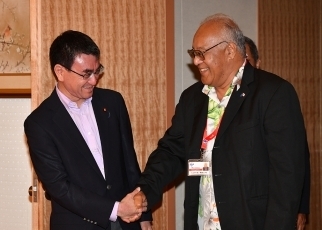 日・ミクロネシア外相会談1
