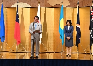 河野外務大臣夫妻主催歓迎レセプション1