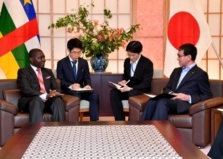 日・中央アフリカ外相会談2