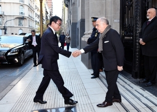 日・アルゼンチン外相会談1