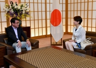 岡井次期国連事務次長補兼国連開発計画(UNDP)危機対応局長による河野外務大臣表敬2