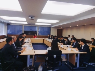 (写真2)合同表敬2