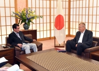 フェドートフ国連薬物・犯罪事務所事務局長による河野外務大臣表敬3