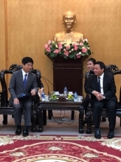 （写真5）タン国家政治学院長との会談
