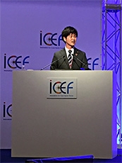(写真2)共催者として閉会式において挨拶を行いました