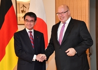 アルトマイヤー・ドイツ経済エネルギー大臣による河野外務大臣表敬2