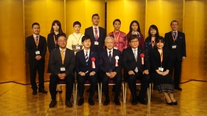 鈴木外務大臣政務官の“日本語パートナーズ”感謝状贈呈式への出席1