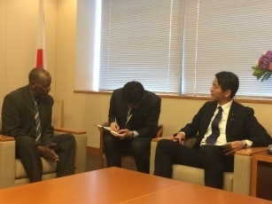 ワイス政府間開発機構(IGAD)南スーダン特使の山田外務大臣政務官への表敬2