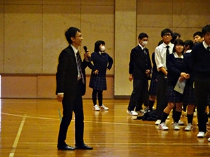 (写真2)高校講座の様子(千葉県立佐原白楊高等学校)