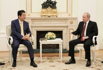 (写真3)日露首脳会談(写真提供:内閣広報室)