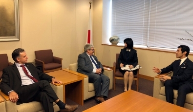 ベルガミノ・ウルグアイ外務次官による辻外務大臣政務官表敬2