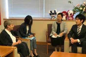 ダルジール・クライストチャーチ市長による鈴木外務大臣政務官表敬1