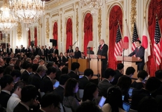 （写真10）日米共同記者会見2（写真提供：内閣広報室）