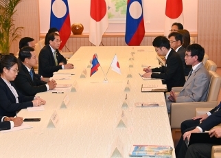 日・ラオス外相会談3