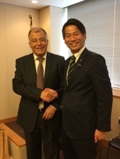 ジャッルール・チュニジア戦略学研究所所長による山田外務大臣政務官表敬1