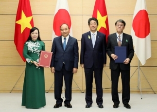 （写真13）アジア健康構想に関する覚書2（写真提供：内閣広報室）
