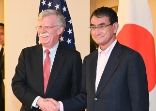 河野外務大臣とボルトン米国家安全保障担当大統領補佐官との会談