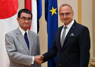 （写真5）日・クロアチア外相会談及びワーキングディナー