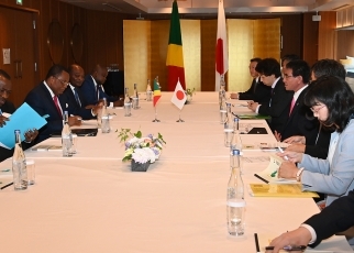 (写真2)日・コンゴ共和国外相会談
