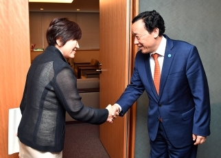 チュー・ドンユィ（屈冬玉）国連食糧農業機関（FAO）事務局長による阿部副大臣表敬（挨拶）